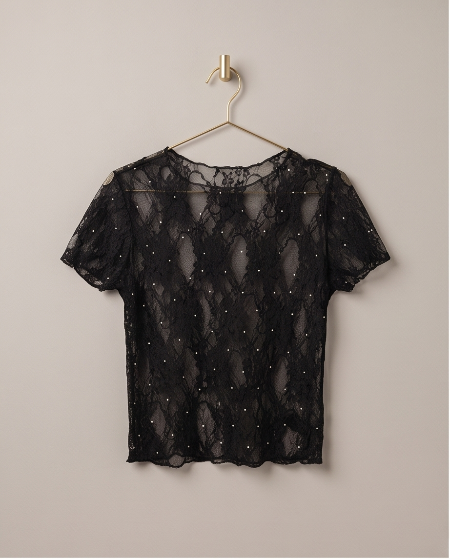 Remera de encaje con strass
